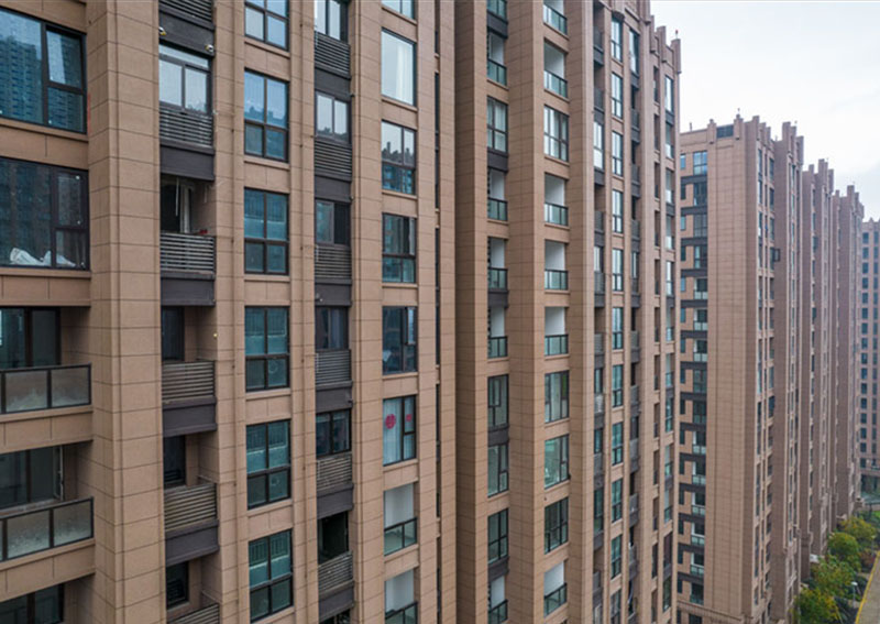 ��ķ�ɹ��ʻ�԰���ڣ���9#��10#¥��Ļǽ����